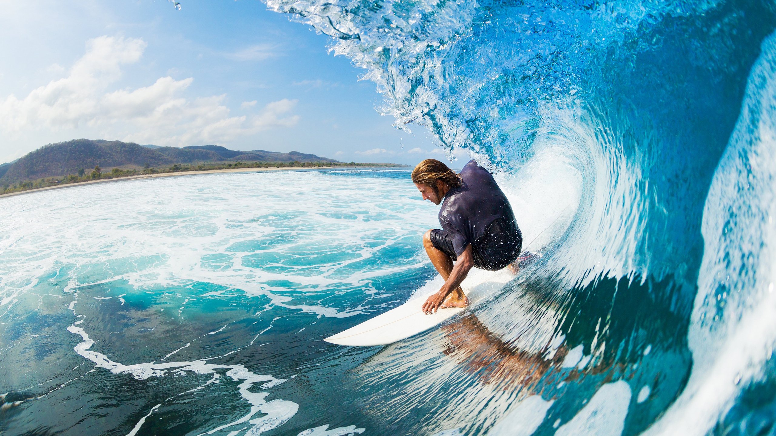 德布劳内重返赛场，险胜首场状态出色，湖人观众沸腾！比赛高潮迭起