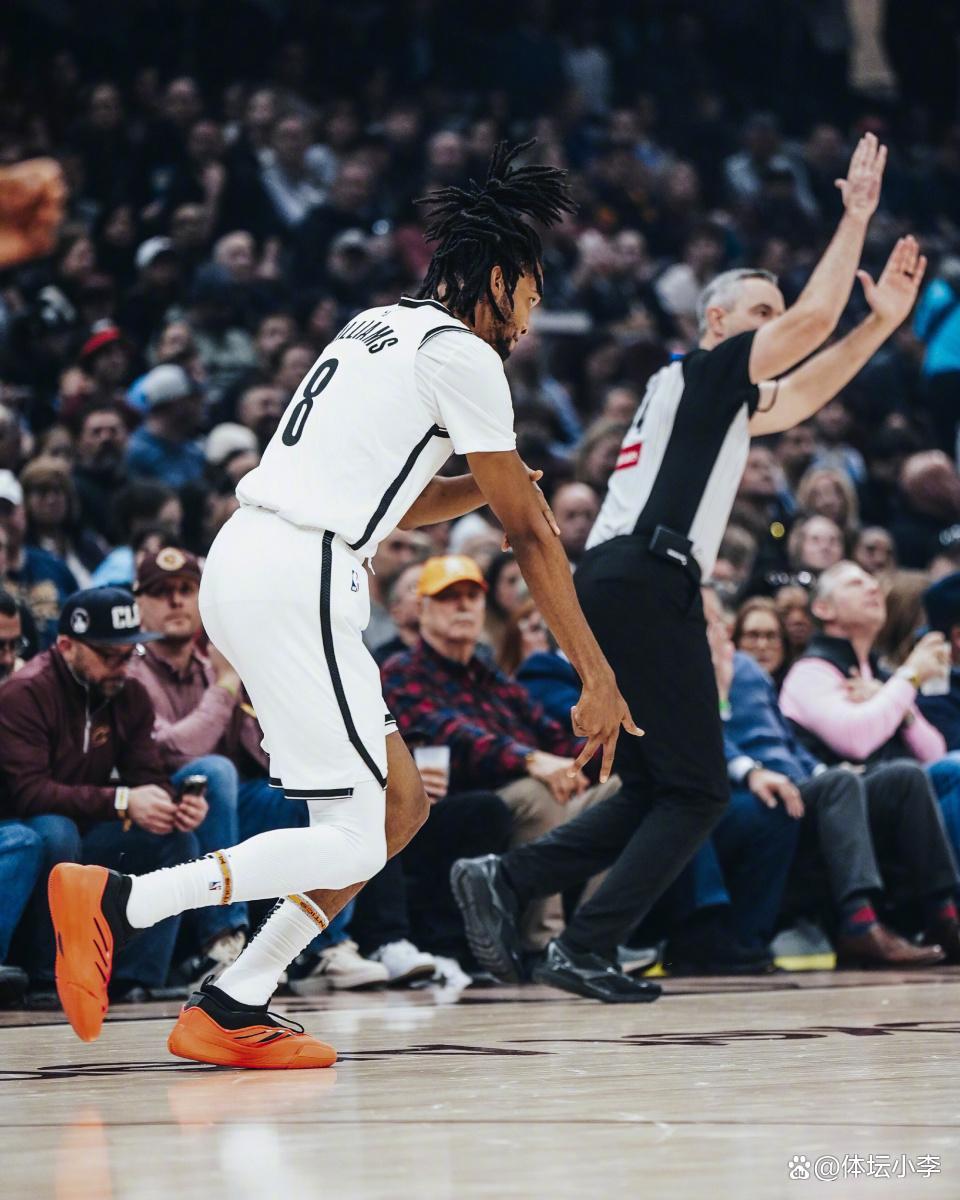 内马尔复出首秀出彩,拜仁慕尼黑主场爆冷洛杉矶快船,豪取40连胜 内马尔复出首秀出彩,拜仁慕尼黑主场爆冷洛杉矶快船,豪取40连胜